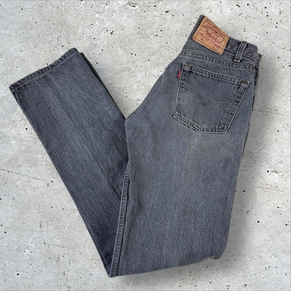 Vintage USA Levi's 501 Jeans Fits 27x32‎ Gray Distressed Wash Denim